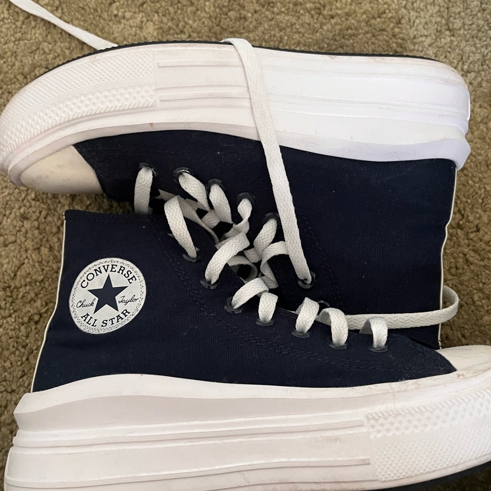 Women converse all star